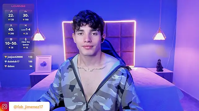 AlejooTwink Show in webcam