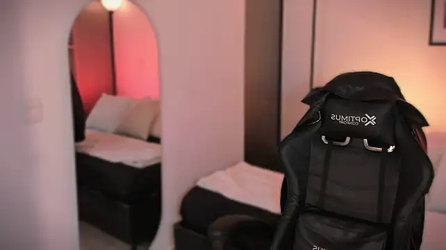 XXX chat uživo modela ChloeMoreti