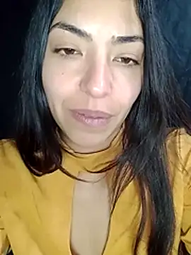 XXX chat uživo modela CasiTuya
