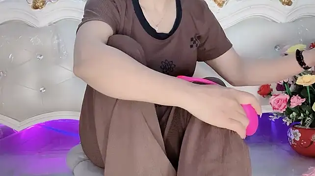 __Joy69__ Adlı Modelin Canlı XXX Sohbeti