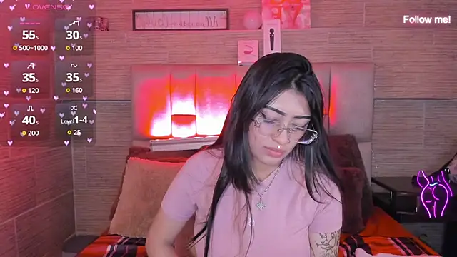 mia_devine_: онлайн-секс-чат