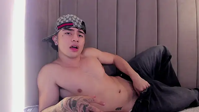 Zack_Bellmont1's Live XXX Chat