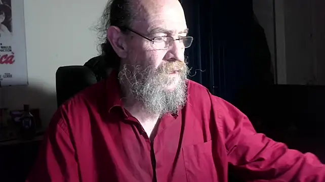 Uncle_Hottie Show in webcam