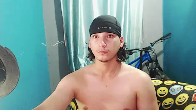 Živý XXX chat MrKingsaintx