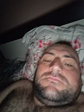 StrictBobby – webcam-show