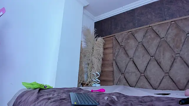 عرض كام EimyAndMaxi