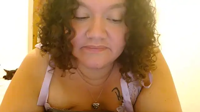 HeidiSanabria Live XXX-Chat