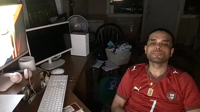 icebergslim281 Chat XXX in diretta