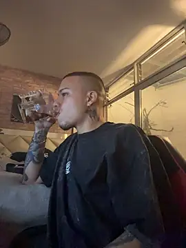 Chat XXX en directo de AlphaMasterXxx