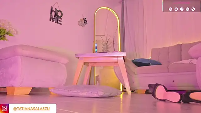 tatiana_10's Live XXX Chat