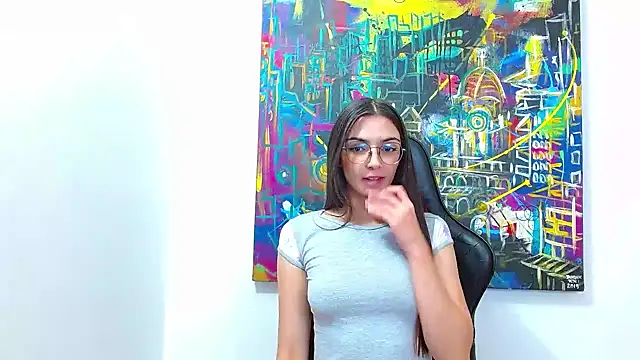 Lea_Deluc Adlı Modelin Canlı XXX Sohbeti