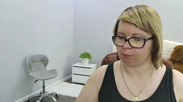 BonnnyBoobsy Live XXX-chat