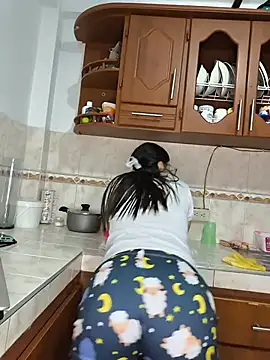 Coralinne__ webkamerás műsora