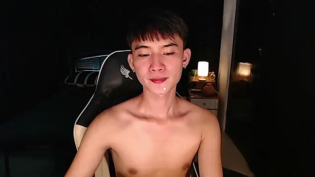 asian_dai Pertunjukan Webcam