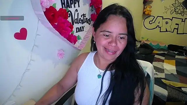 Miss__kendra_ লাইভ XXX চ্যাট