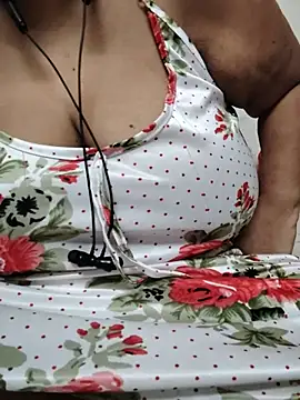zeepe19 Adlı Modelin Canlı XXX Sohbeti