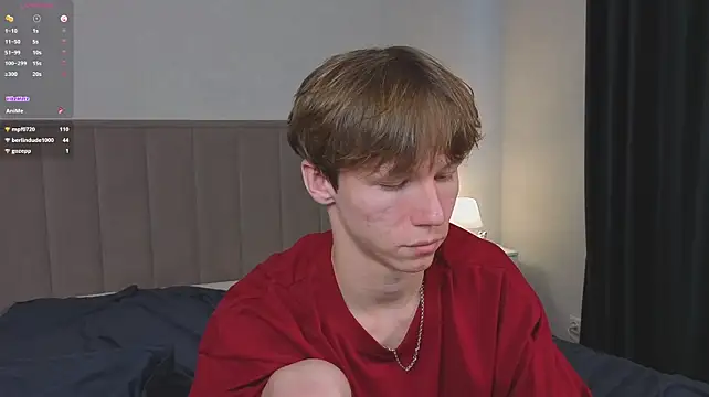 cuMte_boy élő XXX-chatje