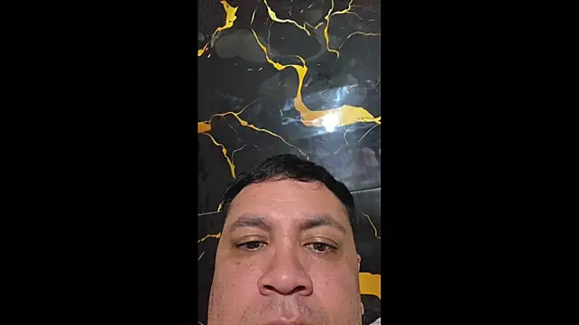 69_romantico_69 Webcam Show