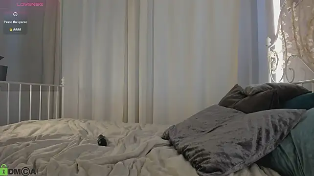 XXX chat uživo modela Nicole_Charm