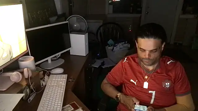 icebergslim281 Chat XXX in diretta