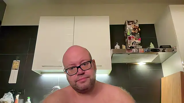theitalianbear Adlı Modelin Web Kamerası Şovu