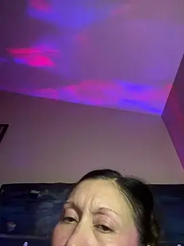 XXX chat uživo modela TheDime