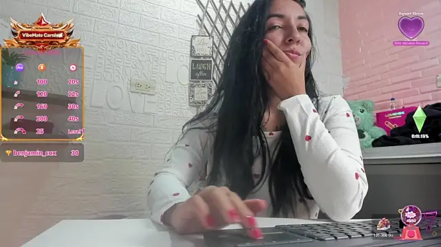 Chat XXX ao vivo de SALOME_KORLAND