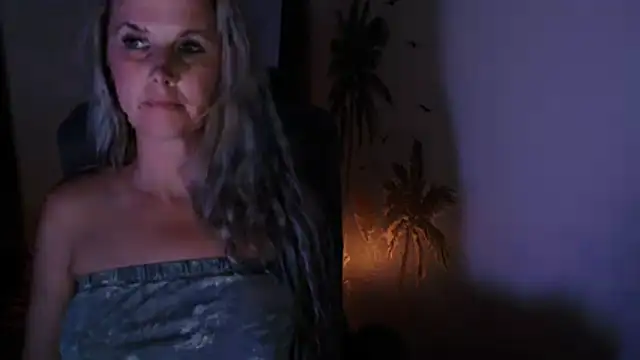 LoVe_On's Live XXX Chat