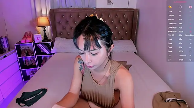 הופעת וובקאם של Lady_Riley