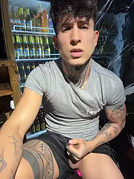 _Tomy08calderon 라이브 XXX 채팅