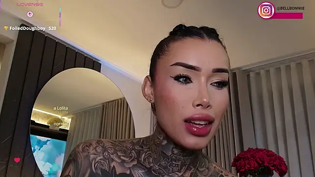 Webkamerová show belllbonniie