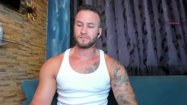 Show modela delessandro_world na web-kameri