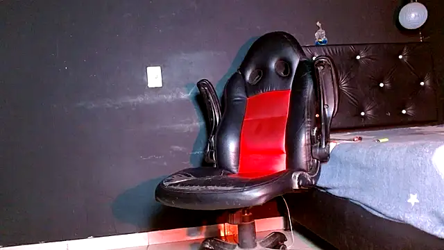 FuckHardlove Show Webcam