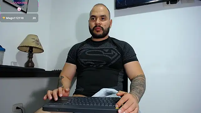 Hershell_XXL – Naživo XXX chat