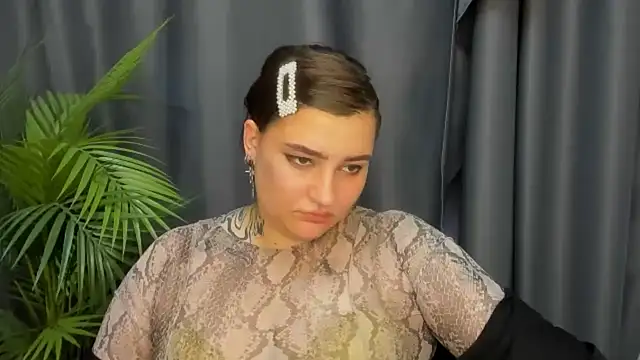 NikkiSummer: онлайн-секс-чат