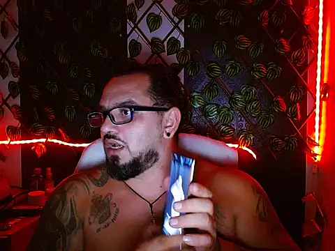 mr_wolf46 现场XXX聊天