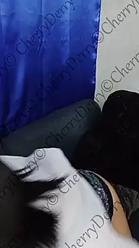 צ'אט XXX בשידור חי של CherryDerry