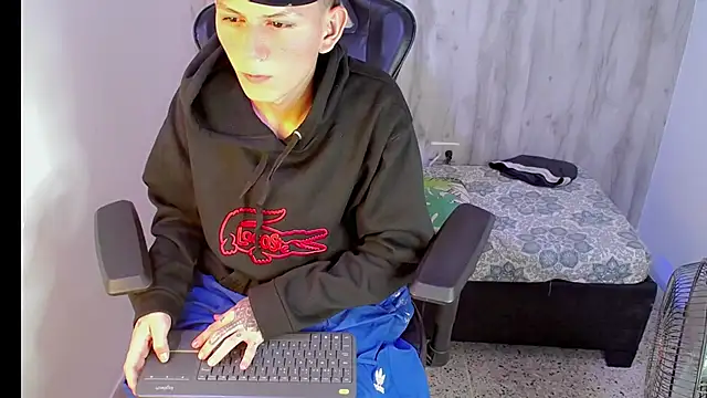 Hot_athletes_'s Live XXX Chat