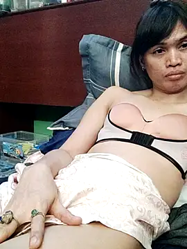 دردشة QueenSoreal الجنسية المباشرة