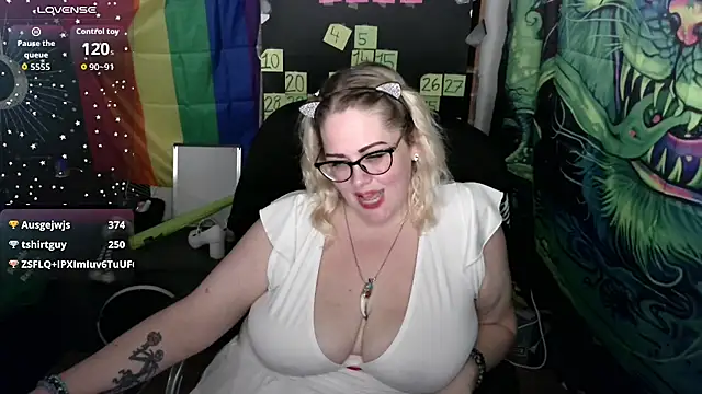 Chatroom XXX en direct de Kinky_Witch