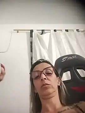 Chat XXX en directo de Alanabruner