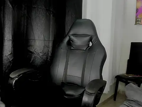 Онлайн чат XXX master_badboy