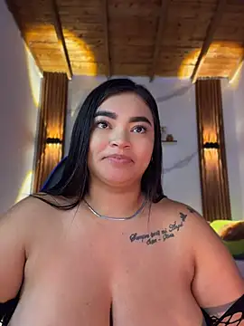 elizaferrer_ Adlı Modelin Canlı XXX Sohbeti