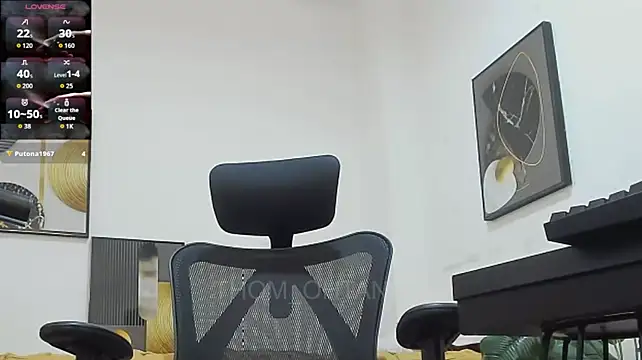 Živý XXX chat Thom_Ohtani