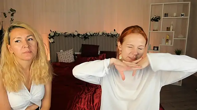LisaAris 即時 XXX 聊天