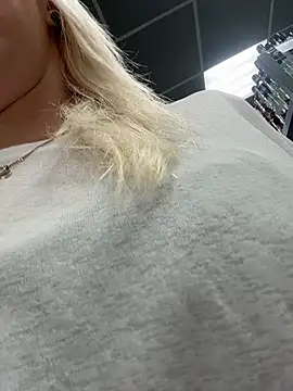 Chatroom XXX en direct de MerlinDave
