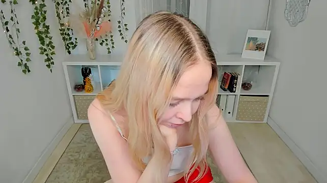 Chat +18 de BellaMontgomery ao vivo