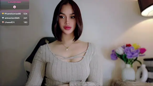 Chat +18 de Anna_HollyDoll ao vivo