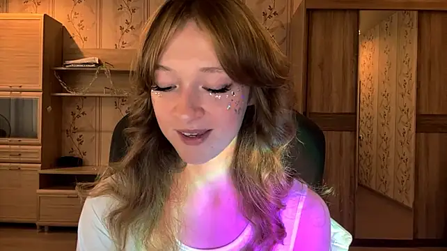 SalmonWhip live XXX chat