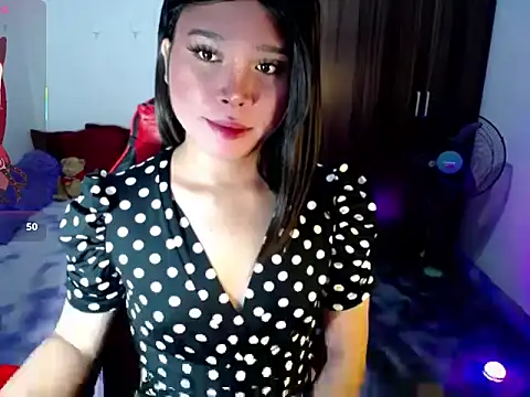 Chat +18 de sofiathe1st ao vivo